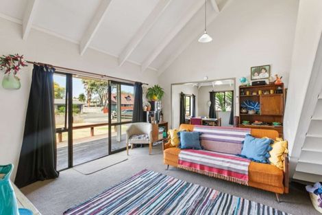 Photo of property in 5 Penrhyn Place, Mount Maunganui, 3116