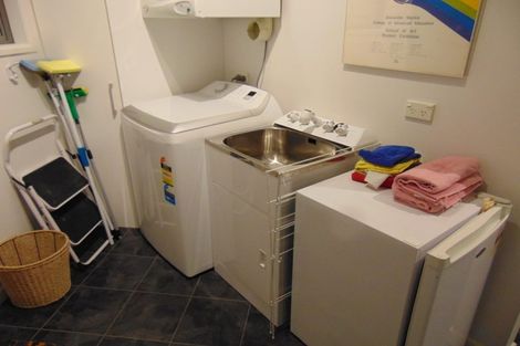 Photo of property in 8 Rutland Street, Picton, 7220