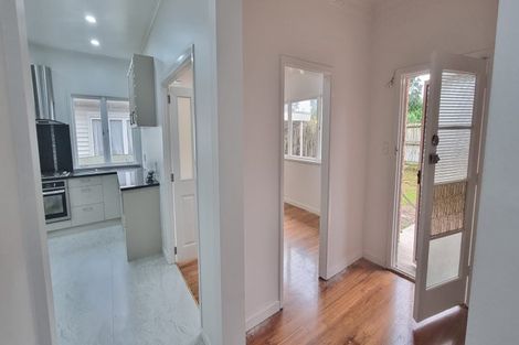 Photo of property in 4 Melrose Road East, Hillsborough, Auckland, 1042