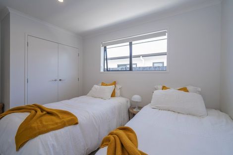 Photo of property in 8 Palm Drive, Whitianga, 3510