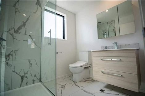 Photo of property in 4/19 Karamu Street, Te Atatu Peninsula, Auckland, 0610