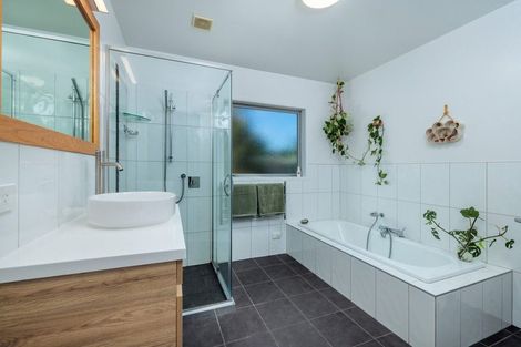 Photo of property in 15 Ara Lane, Kerikeri, 0230