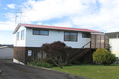 Photo of property in 3 Ngatira Place, Snells Beach, 0920