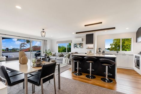 Photo of property in 79a Wharf Road, Te Atatu Peninsula, Auckland, 0610