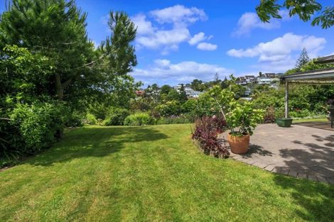 Photo of property in 547 Glenfield Road, Glenfield, Auckland, 0629