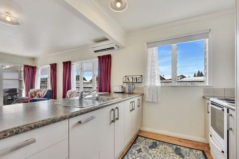 Photo of property in 11 Mcglashen Street, Motueka, 7120