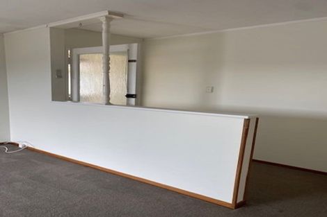 Photo of property in 2/48 Archmillen Avenue, Pakuranga Heights, Auckland, 2010