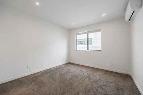 Photo of property in 40f Evelyn Place, Hillcrest, Auckland, 0627