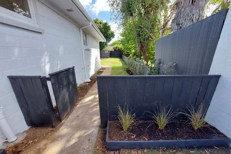 Photo of property in 2/21 Marr Road, Manurewa, Auckland, 2102