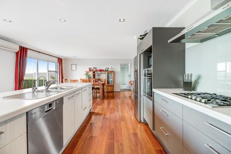 Photo of property in 63 Chesterfield Way, Orewa, 0931