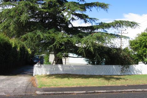 Photo of property in 145 Tirimoana Road, Te Atatu South, Auckland, 0602