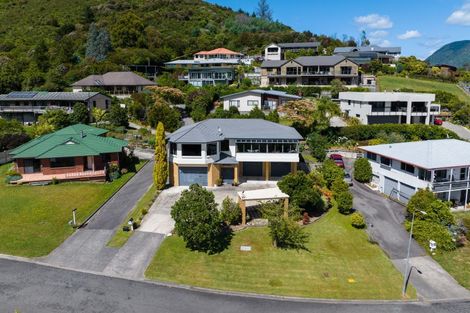 Photo of property in 13 Rimu Terrace, Waikawa, Picton, 7220