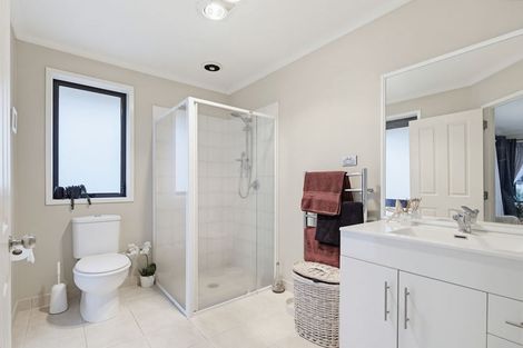 Photo of property in 39a Max Short Drive, Pukekohe, 2120
