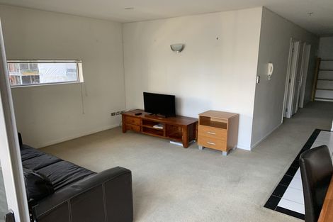 Photo of property in Alpha Apartments, 506/17 Vogel Lane, Auckland Central, Auckland, 1010