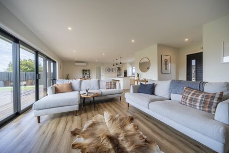 Photo of property in 91 Tukare Loop, Te Anau, 9600