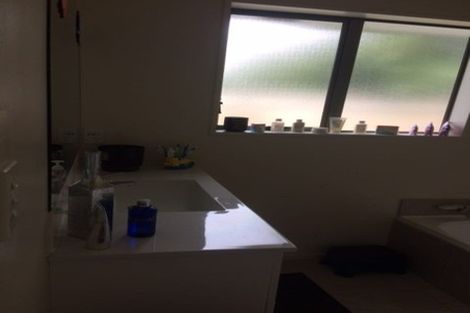 Photo of property in 218 Wainoni Road, Avondale, Christchurch, 8061