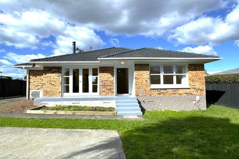 Photo of property in 23 Megan Avenue, Pakuranga Heights, Auckland, 2010
