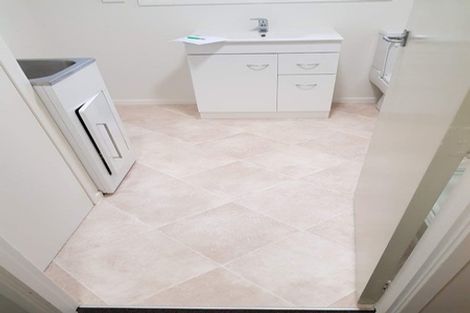 Photo of property in 3/17a Ambler Avenue, Glen Eden, Auckland, 0602