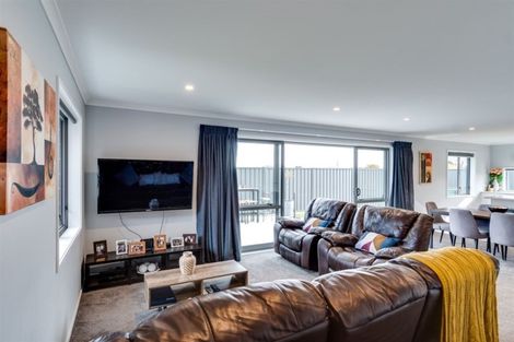 Photo of property in 24 Hurunui Drive, Te Awa, Napier, 4110