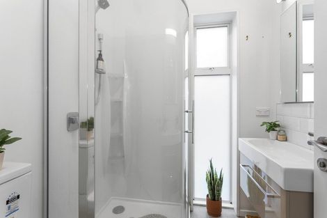 Photo of property in 48 Caledonian Road, St Albans, Christchurch, 8014