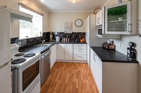 Photo of property in 32 Bent Street, Putaruru, 3411