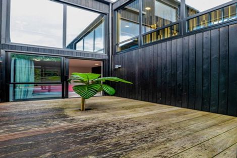 Photo of property in 12a Baring Terrace, Strandon, New Plymouth, 4312