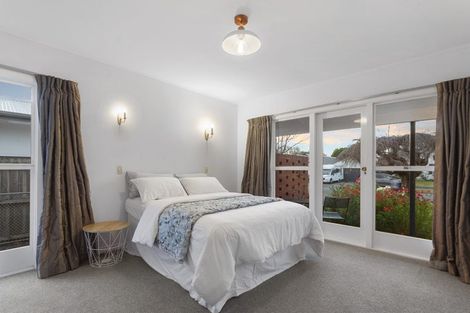 Photo of property in 11 Tuirau Place, Ilam, Christchurch, 8041