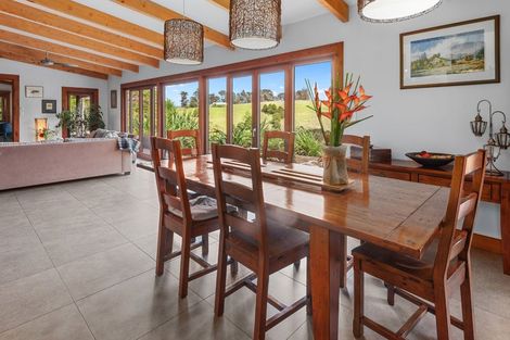 Photo of property in 114 Hay Road, Helena Bay, Hikurangi, 0184