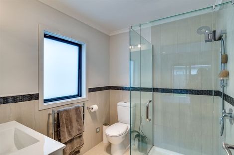 Photo of property in 11 Hawea Place, Poraiti, Napier, 4112