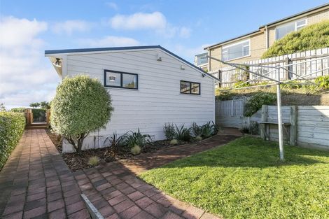 Photo of property in 16b Trinidad Crescent, Grenada Village, Wellington, 6037