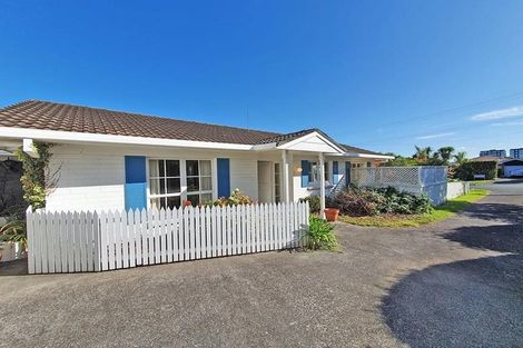 Photo of property in 1/28 Byron Avenue, Takapuna, Auckland, 0622