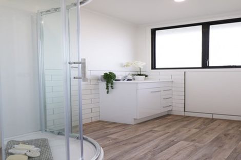 Photo of property in 4/7 Barneys Farm Road, Clendon Park, Auckland, 2103