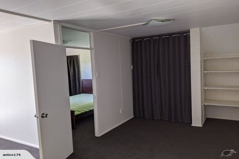 Photo of property in 53 Island Bay Road, Beach Haven, Auckland, 0626