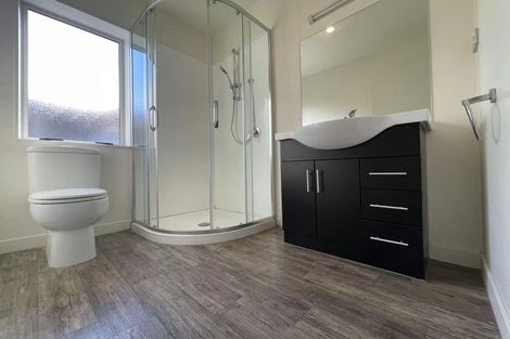 Photo of property in 561b Glenfield Road, Glenfield, Auckland, 0629