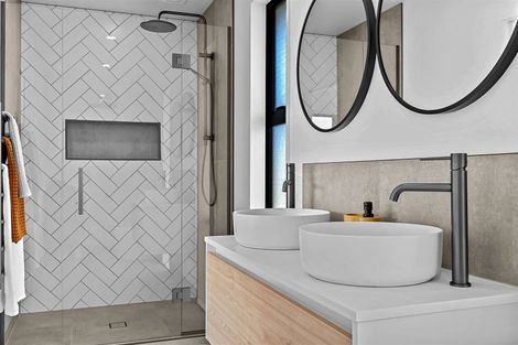 Photo of property in 37 Mcquillan Avenue, Woodend, 7610