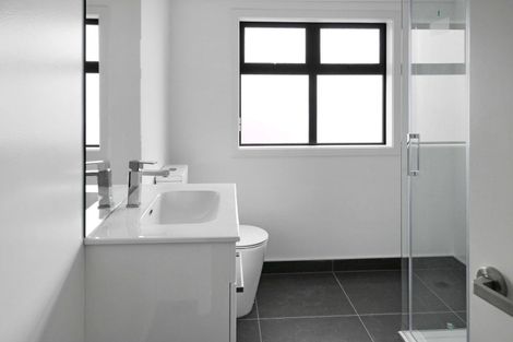 Photo of property in 1c Raymond Terrace, Fairfield, Lower Hutt, 5011