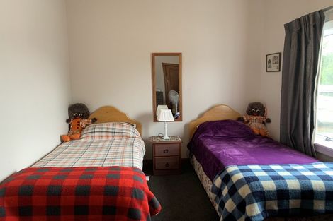 Photo of property in 2 Svenson Road, Waipukurau, 4200