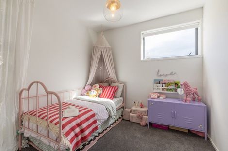 Photo of property in 52 Cunninghams Drive, Jacks Point, Queenstown, 9371