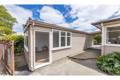 Photo of property in 15 Voss Street, Shirley, Christchurch, 8013