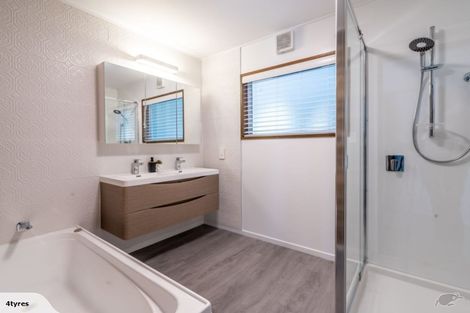 Photo of property in 95 Mcdougall Street, Wanaka, 9305