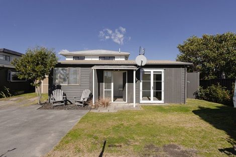 Photo of property in 26 Riverton Road, Mount Maunganui, 3116