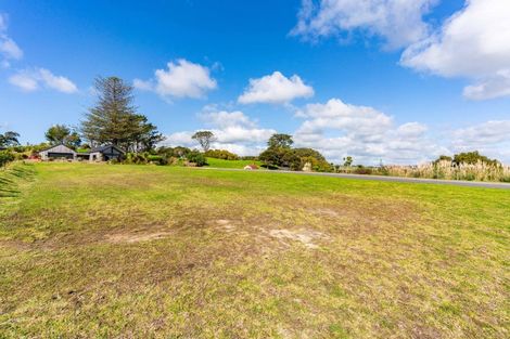 Photo of property in 127 Estuary Drive, Mangawhai Heads, Mangawhai, 0505