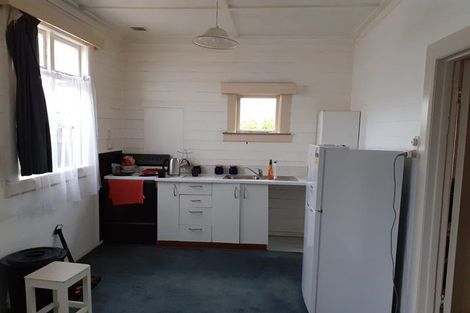 Photo of property in 1-2/8 Dahlia Street, Palmerston North, 4410