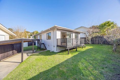 Photo of property in 2/2 Tacitus Place, Totara Vale, Auckland, 0629