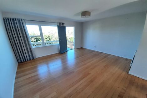 Photo of property in 2/48a Northboro Road, Belmont, Auckland, 0622