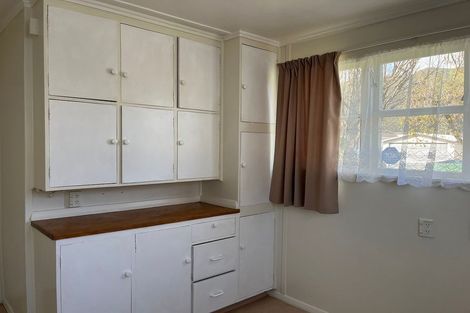 Photo of property in 9 Atiawa Crescent, Waiwhetu, Lower Hutt, 5010