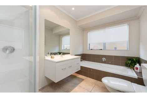 Photo of property in 35 Macville Road, Mount Maunganui, 3116