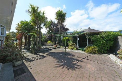 Photo of property in 3 Kapuranga Grove, Stokes Valley, Lower Hutt, 5019