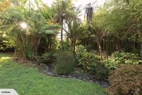 Photo of property in 117 East Coast Road, Castor Bay, Auckland, 0620
