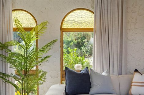 Photo of property in 18 Folkestone Street, Murrays Bay, Auckland, 0630